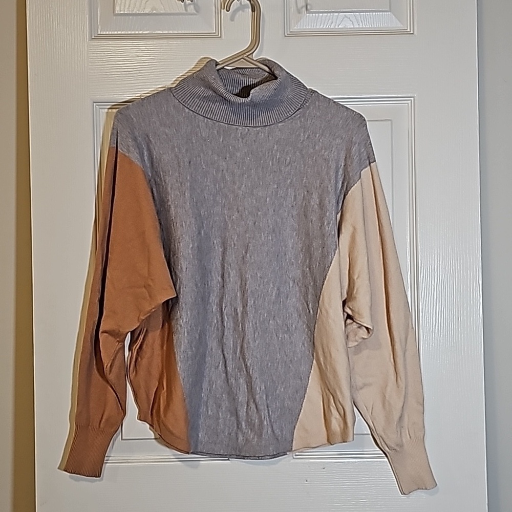 Aaeda Color Block Turtleneck Sweater Size L